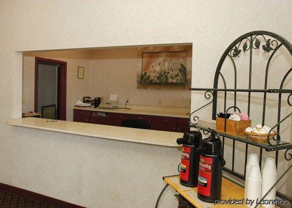 Rodeway Inn Greenwood Interior foto