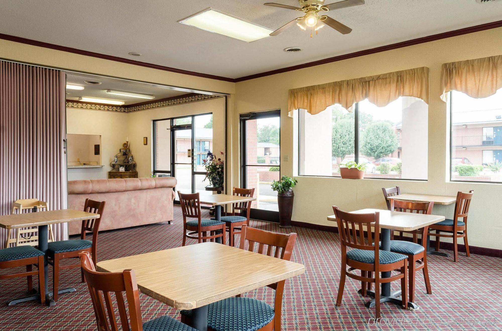 Rodeway Inn Greenwood Exterior foto